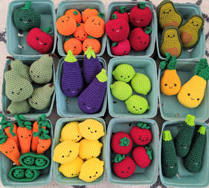 Crochet Fruits and Veggies - Find the amigurumi food patterns here!