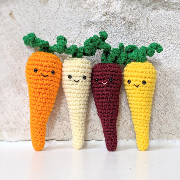 Make your own crochet rainbow carrots!