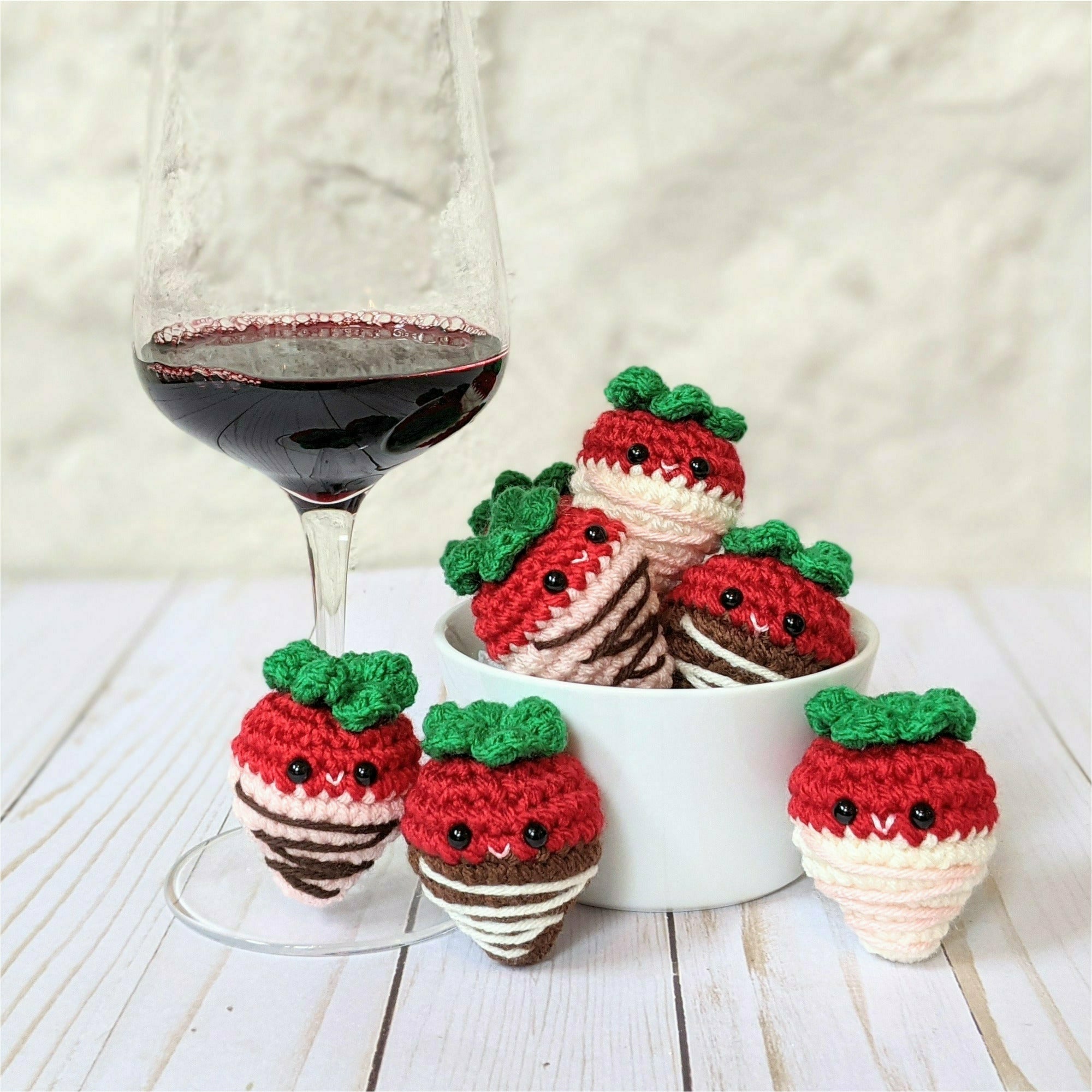 CROCHET PATTERN: Beginner Chocolate Covered Strawberries | BabyCake