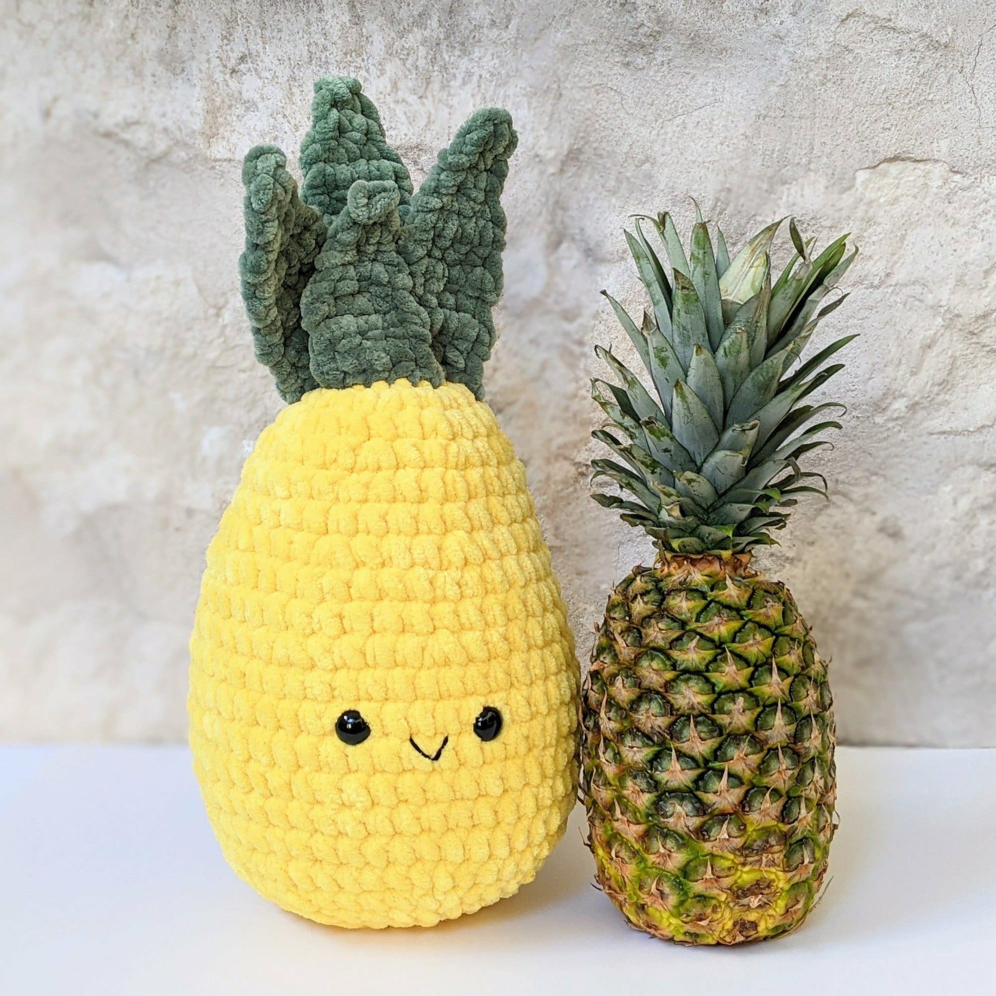 crochet pineapple planter CROCHET PATTERN: Crochet Pineapple and Pear Pillow Plushes, Amiguru